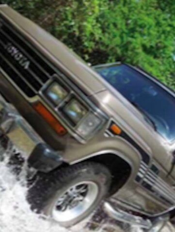 Toyota Land Cruiser 62