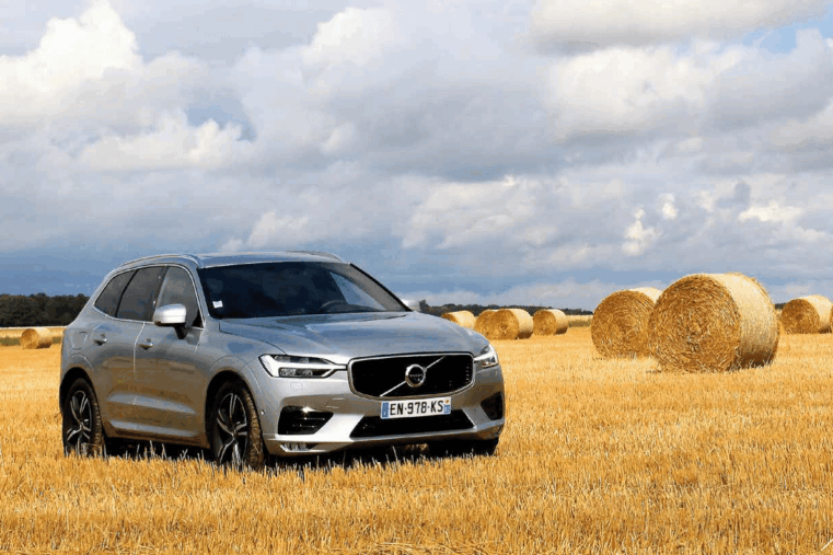 Volvo XC60 D4 AWD 190 R Design