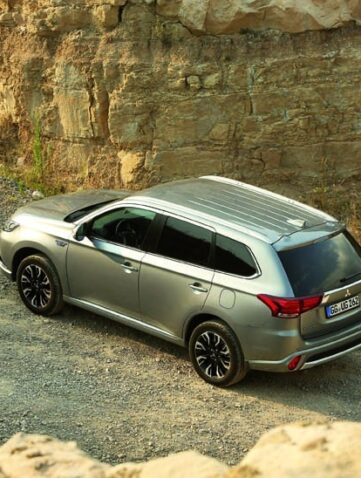 Mitsubishi Outlander PHEV 2017