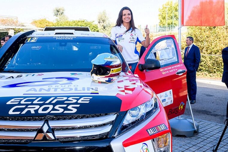 Mitsubishi-Eclipse-Cross-Cristina-Gutierrez-Dakar-2019