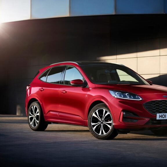 Nouveau Ford Kuga : le SUV intelligent, connecté et hybride
