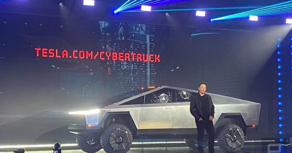 Tesla Cybertruck il a surpris avant tout par son style réellement Cybertruck !