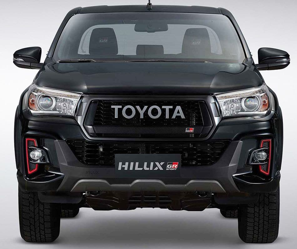 Le Hilux hérite ici du 4.0L V6 Dual VVT-i 24V  (3,956 cc) du Land Cruiser Prado SUV ( production locale). Il offre 238 ch et 376 Nm de couple.