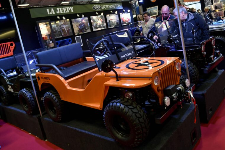La Jeepy qui s’inspire de la Jeep Willys est une vraie voiture tout terrain l'échelle 1/2 pour enfants