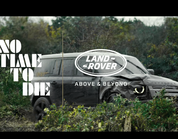 Land Rover Defender James Bond no time to die
