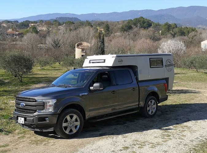 Evasio Camper Cellules pour Dodge Ram et Ford F-150