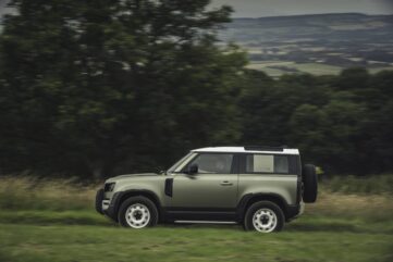 LE NOUVEAU LAND ROVER DEFENDER 90 DISPONIBLE À LA VENTE