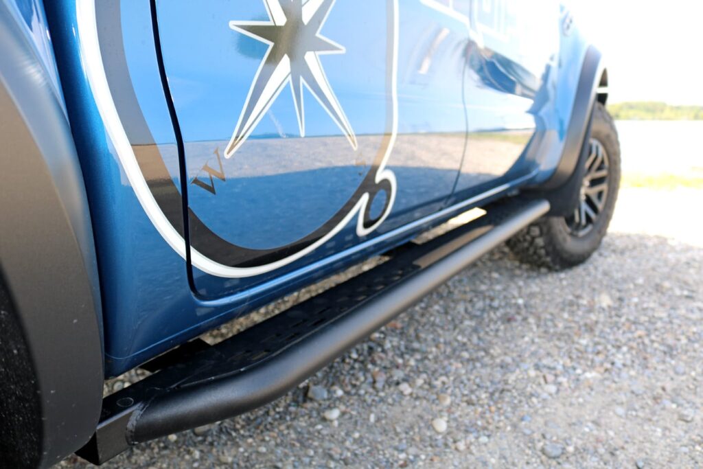 Equip’raid fait sa fête au Raptor. En effet, le célèbre préparateur de Mulhouse propose désormais une gamme d’équipements et d’accessoires dédiée au seul Raptor.