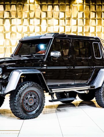 Mercedes G 63 AMG 6 × 6 entièrement préparé par Brabus