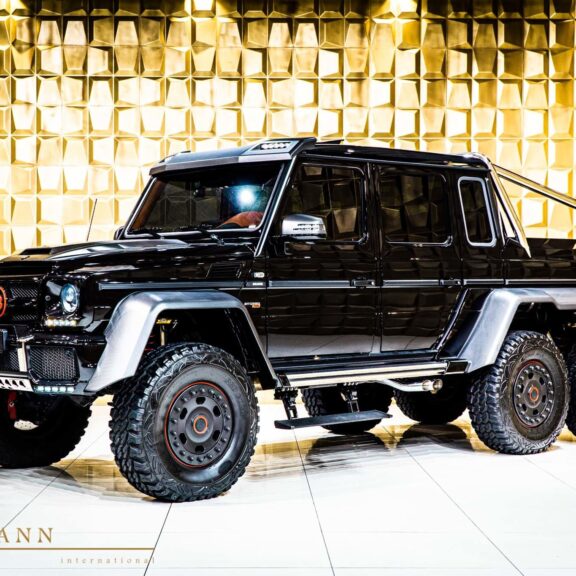 Mercedes G 63 AMG 6 × 6 entièrement préparé par Brabus
