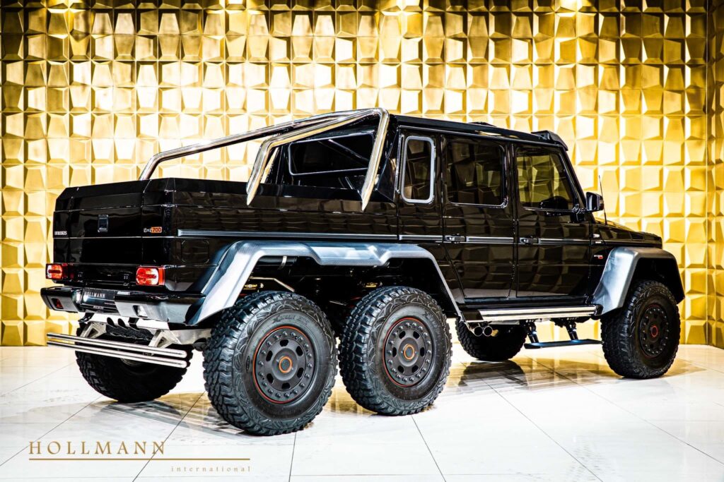  Mercedes G 63 AMG 6 × 6 entièrement préparé par Brabus vient de faire son entrée sur le marché des voitures d'occasion.