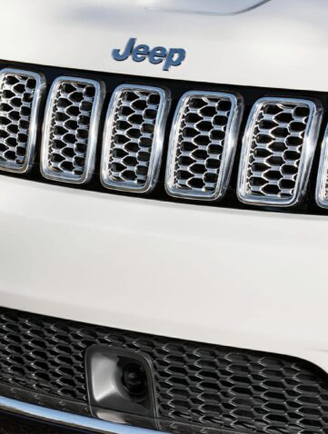 Le Grand Cherokee est certainement avec la Wrangler le second pilier de la gamme Jeep.