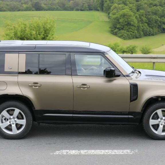 Nouveau Defender: Rumeurs : Un 6 cylindres Diesel dans les tuyaux... Et un V8 ?