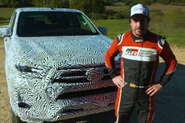 Toyota prépare la 6e génération de son Pick-up Hilux avec Fernando Alonso