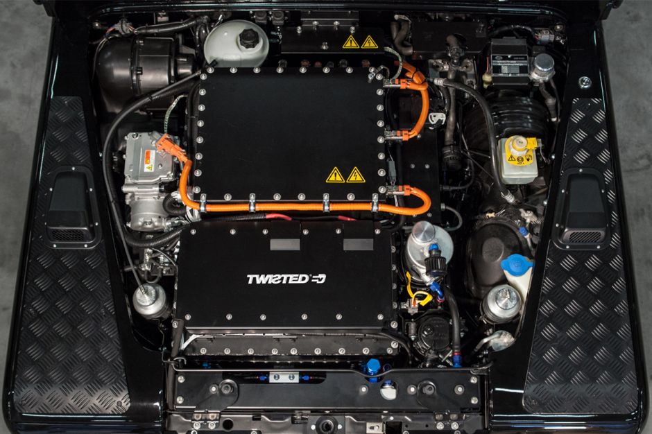 Twisted Automotive propose un "rétrofit“ pour rendre ce Defender dénommé NAS-E totalement électrique.