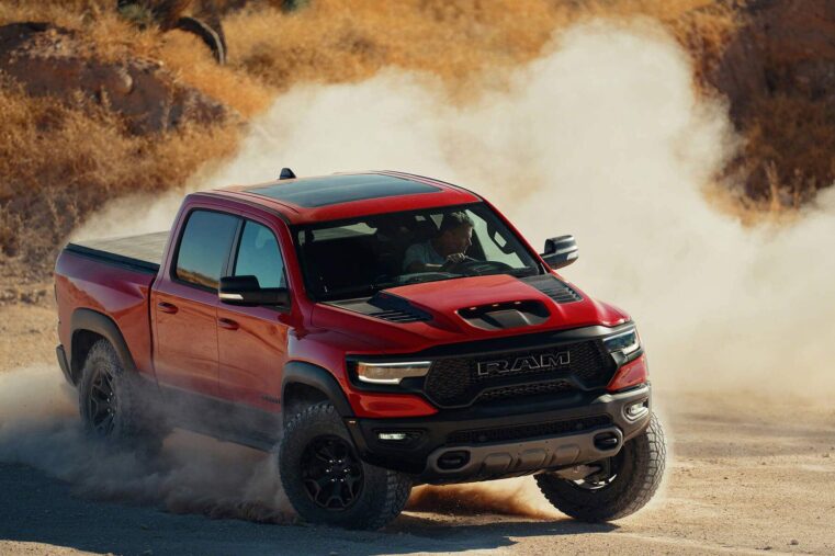 Dodge RAM TRX 2021: un dévoreur de Raptor