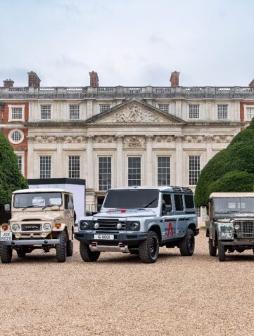 A la rencontre de ses pères...Au début du projet Grenadier, nous avons fait venir en studio certains les 4x4 les plus célèbres de l’histoire