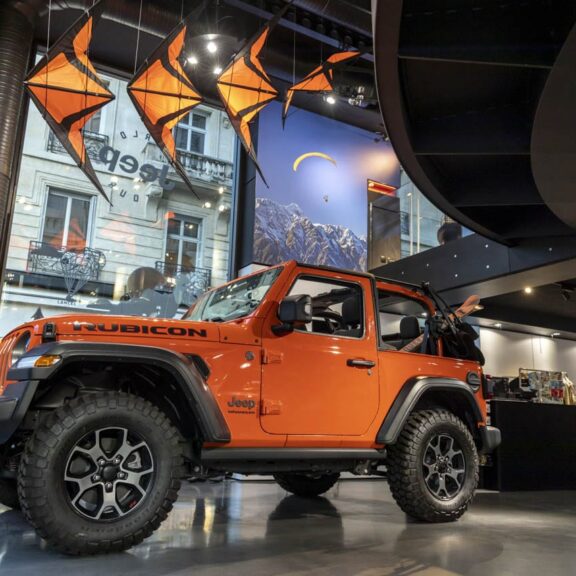 Jeep La gamme 4xe aux champs élisées