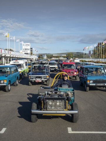 Range Rover Happy birthday Défilé à Goodwood et exposition à Solihull