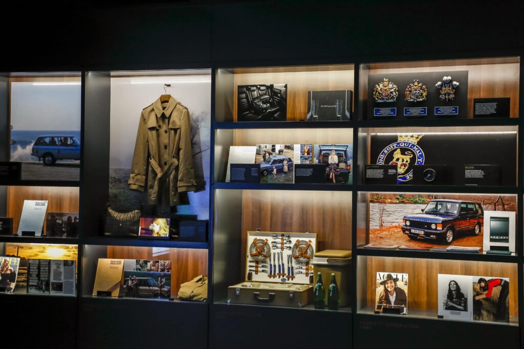 Range Rover Happy birthday Défilé à Goodwood et exposition à Solihull