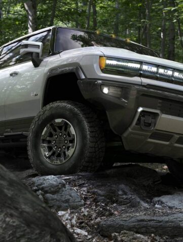 GMC Hummer EV 100% électrique 1 000 ch et un couple de 15 590 Nm