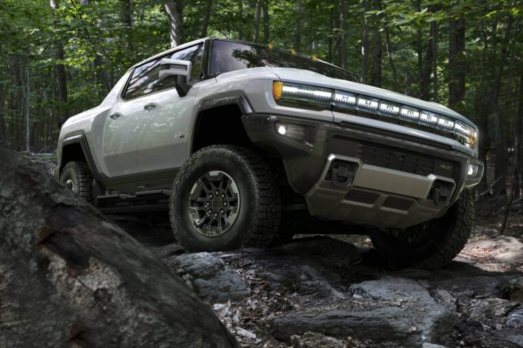 GMC Hummer EV 100% électrique 1 000 ch et un couple de 15 590 Nm