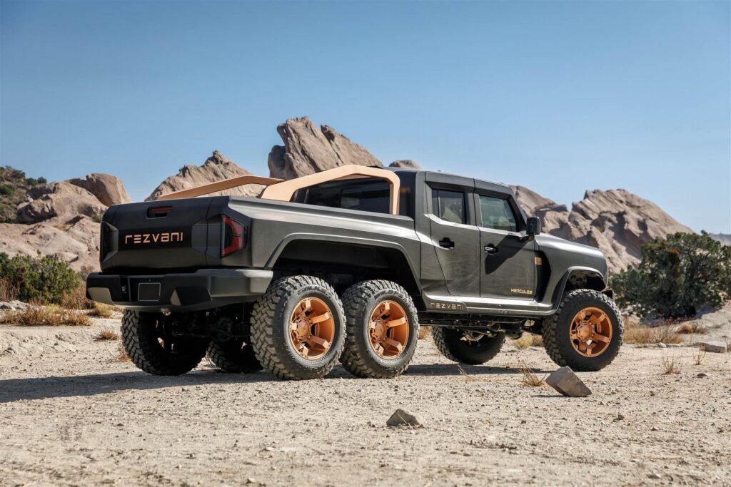 Le constructeur américain Rezvani lance son nouveau monstre dénommé Hercules. Un 6 × 6 