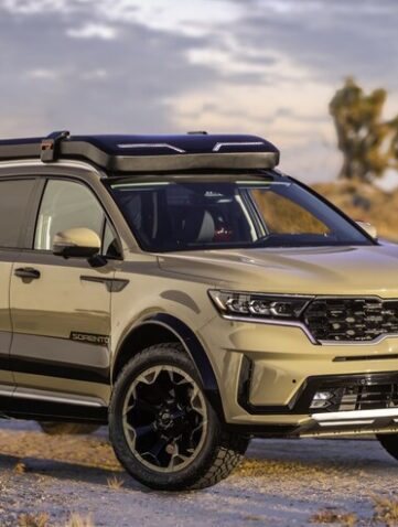 Chez Kia on en a décidé autrement en métamorphosant 2 robustes Sorento en baroudeurs.