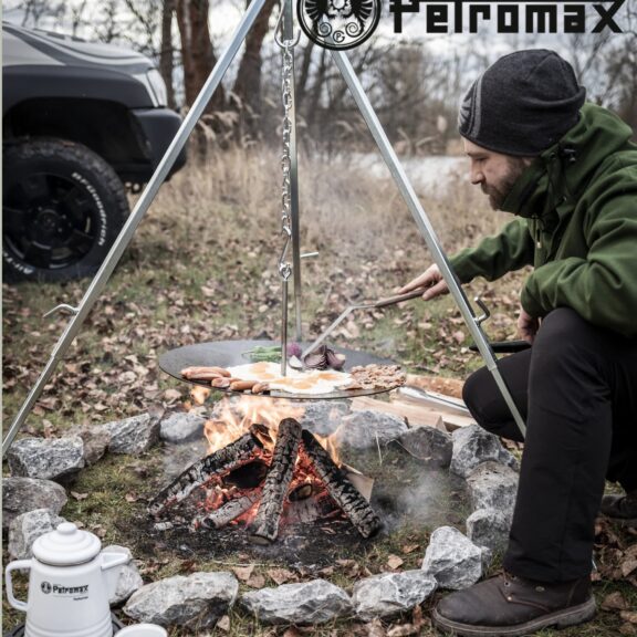 Petromax La marque dédiée au feu et à la lumière, à la grillade et cuisine en plein air, à la survie