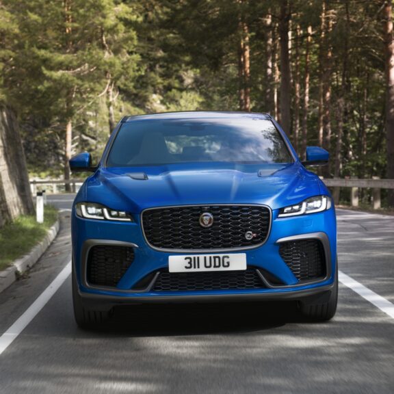 Jaguar F-Pace SVR Plus beau, plus performant