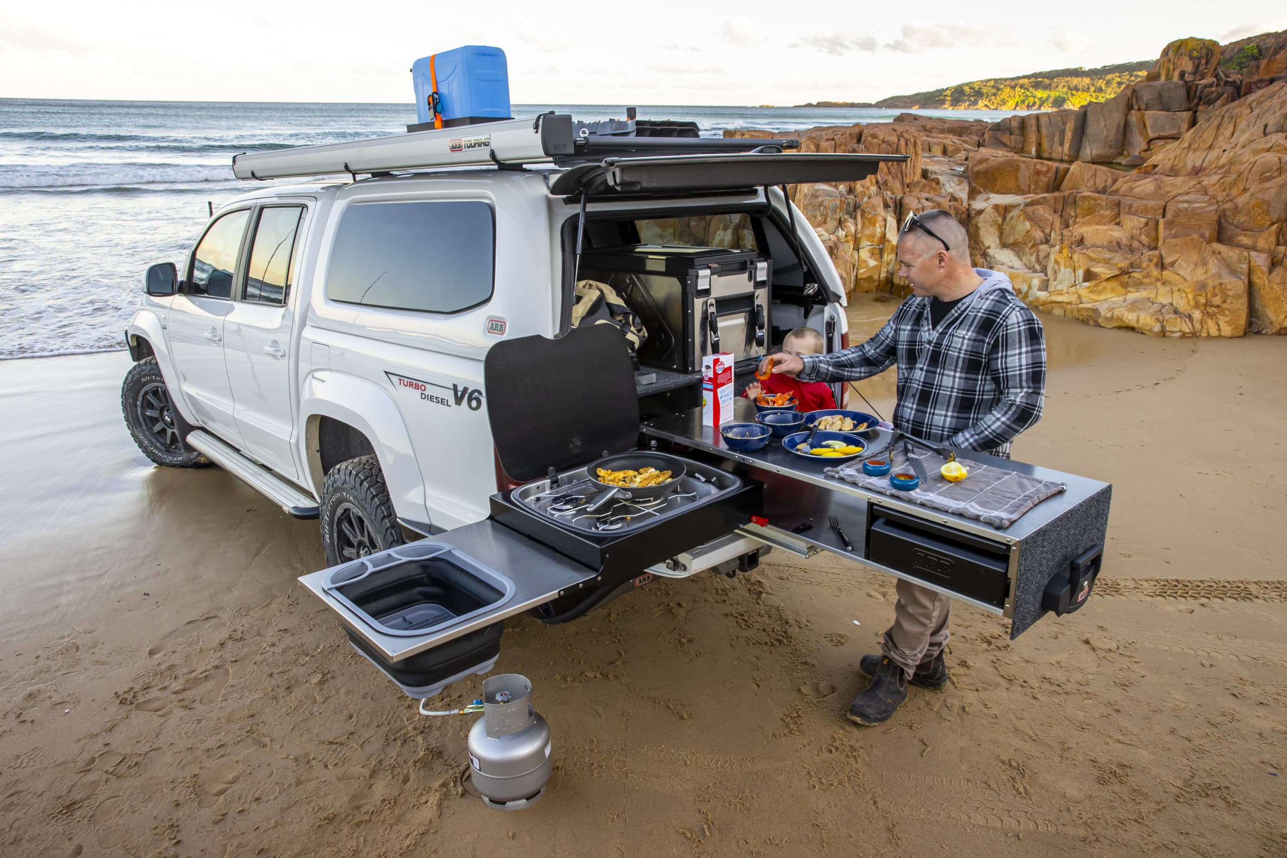 ARB Tiroirs de cuisine tout terrain Kitchen aid pour 4x4... Avant-première!