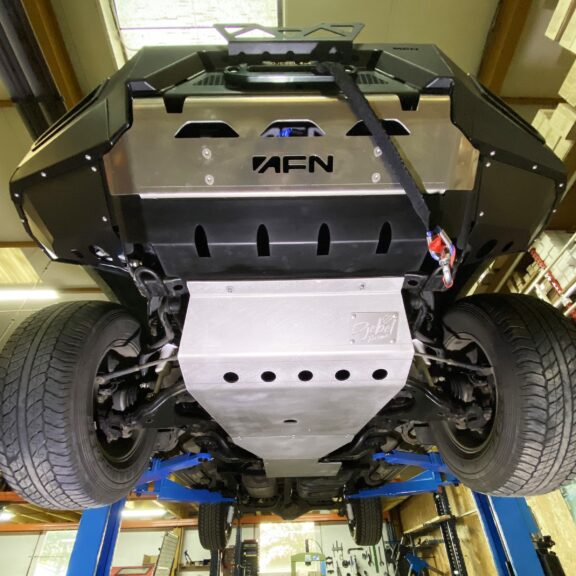 RLC Diffusion protection AFN Des parechocs et des blindages pour 4x4