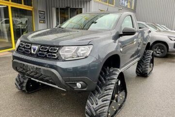 Balleydier 4x4 Un Duster à chenilles Kit spécial neige pour le Dacia version Pick up