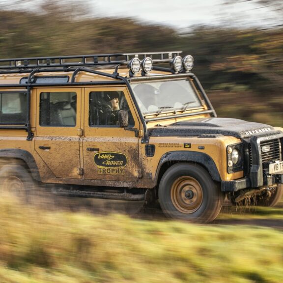 Land Rover Defender Works V8 Trophy En souvenir du Camel Trophy