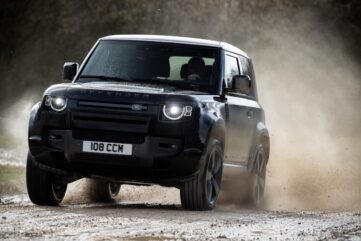 Nouveau Land Rover Defender V8 ! 525ch Supercharged