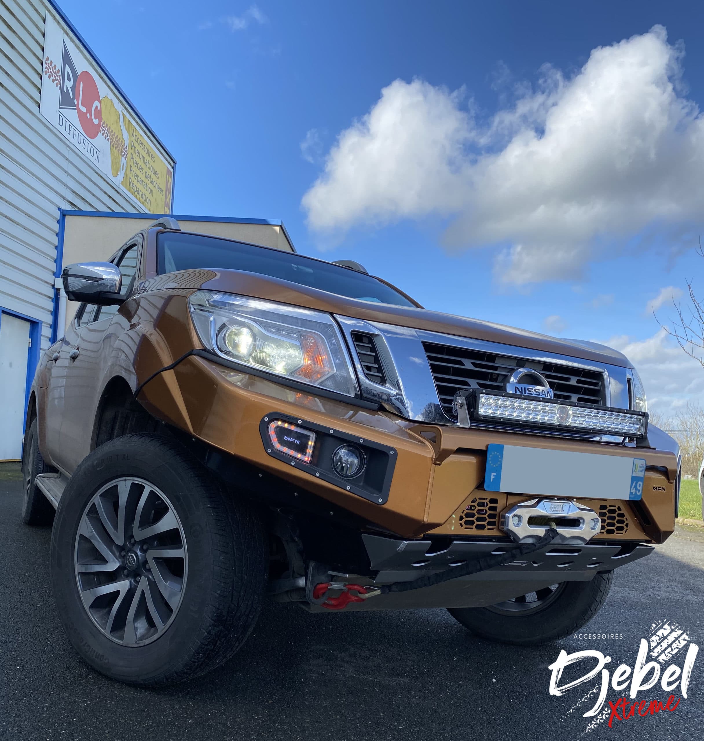 RLC Diffusion préparation Pick up Nissan Equipez votre Navara NP300