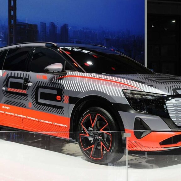 Audi Concept SUV Q.6 e-tron ?