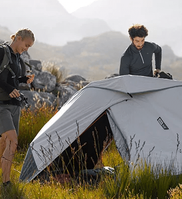 Decathlon la 2 seconds “Fresh&Black”. Plus fraîche sous le soleil et plus noire la nuit