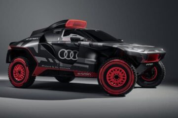 Audi Dakar 2022 électrique Peterhansel Sainz et Ekström passe à l’électrique