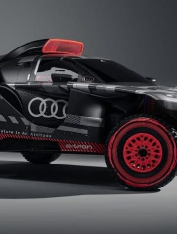 Audi Dakar 2022 électrique Peterhansel Sainz et Ekström passe à l’électrique