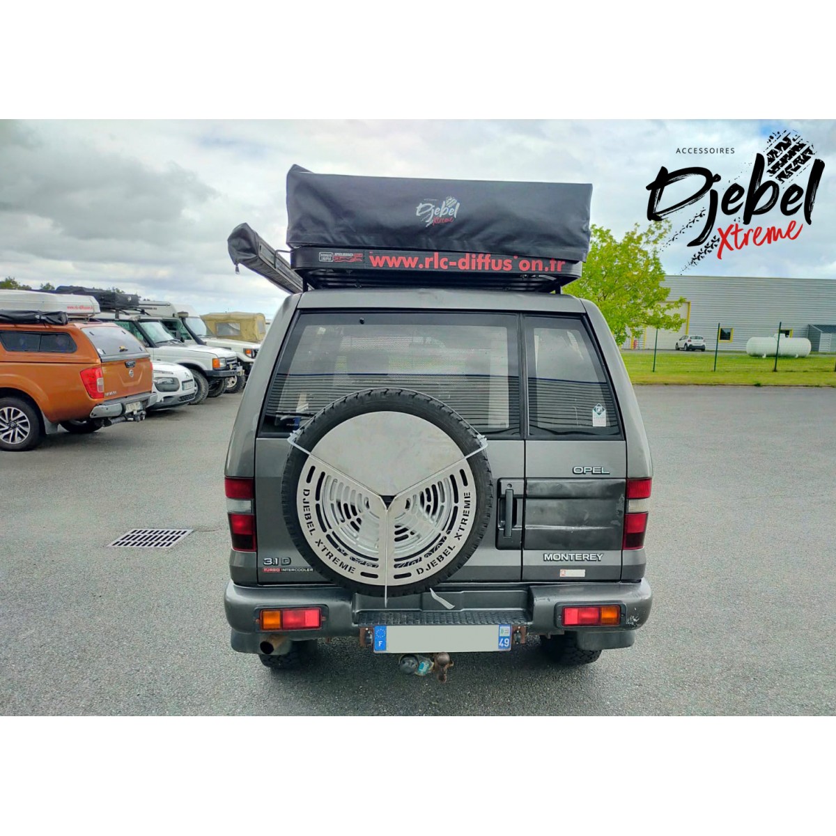 Djebel Xtrem Barbecue inox Dans la roue de secours