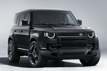 DEFENDER JAMES BOND Un V8 pour 007 !