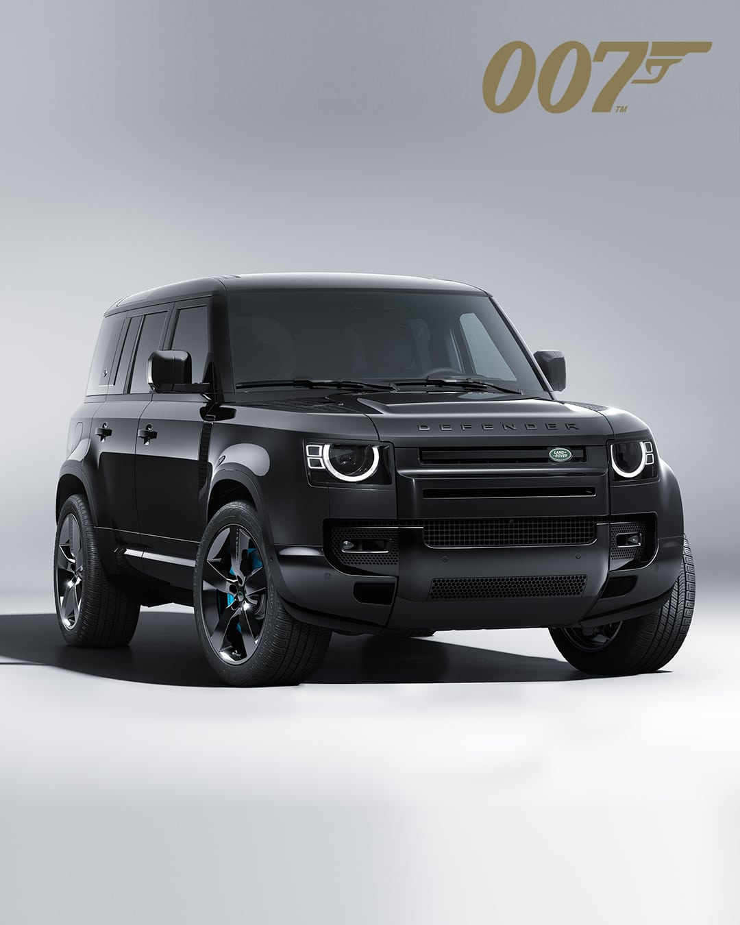 DEFENDER JAMES BOND Un V8 pour 007 !