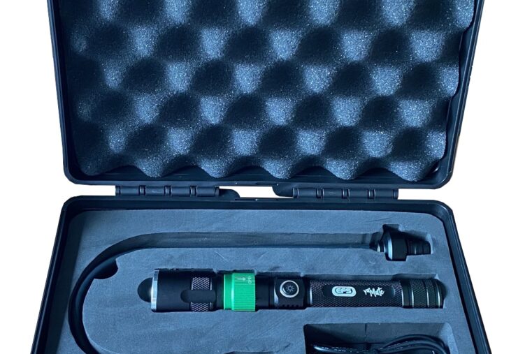 RLC Diffusion lampes torche 3 en 1 Le couteau suisse de la lampe de secours