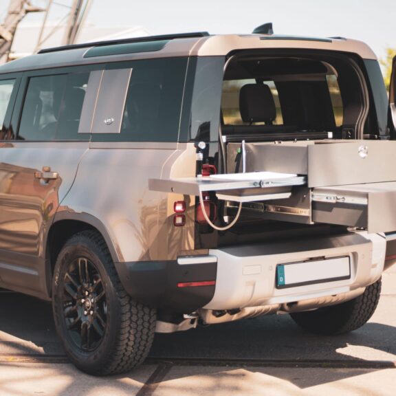 Black Label Campingbox Ello pour Defender 110 Confort comme à la maison