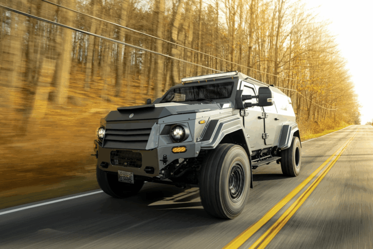 Ford F-450 Apocalypse L’anti Zombie aux enchères!