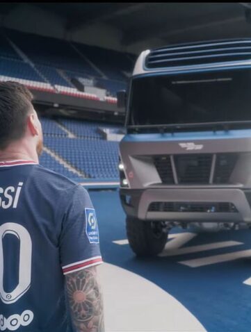 Lionel Messi à bord du premier camion à hydrogène du Rallye Dakar