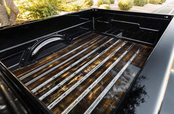 Desert Power Wagon 1949 aux enchères 400 000 $ au soleil !