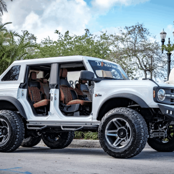 Ford Bronco 6 × 6 Apocalypse Manufacturing Un Pick up pour Miami !