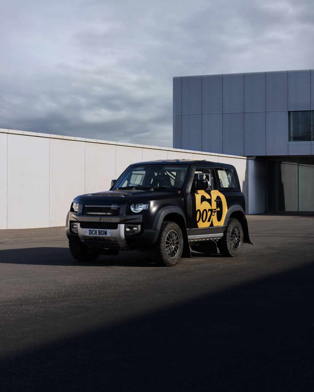 Land Rover & 007 fêtent leurs 60 ans